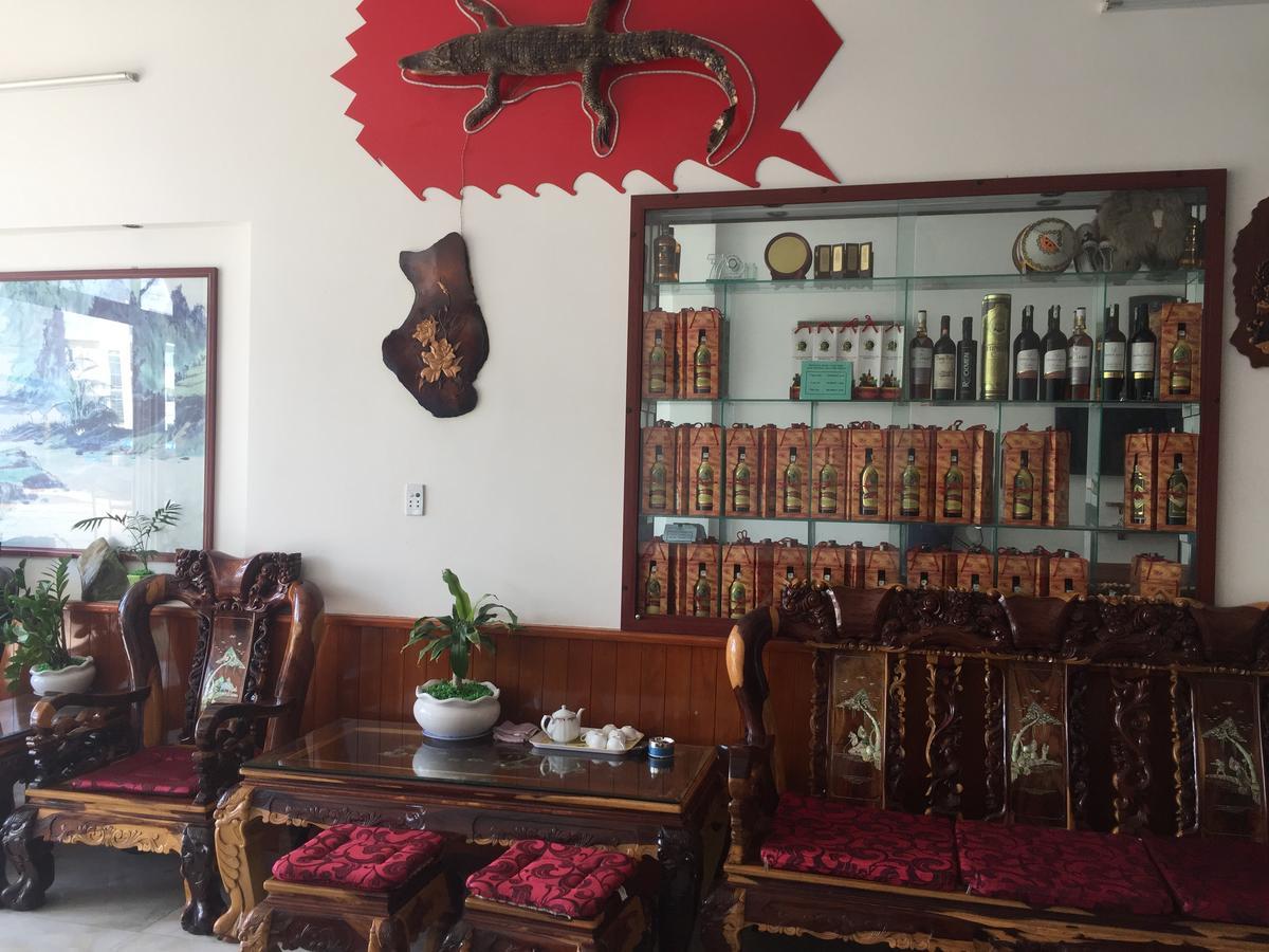 Hotel Hoang Dung Kinh Dinh Exteriör bild