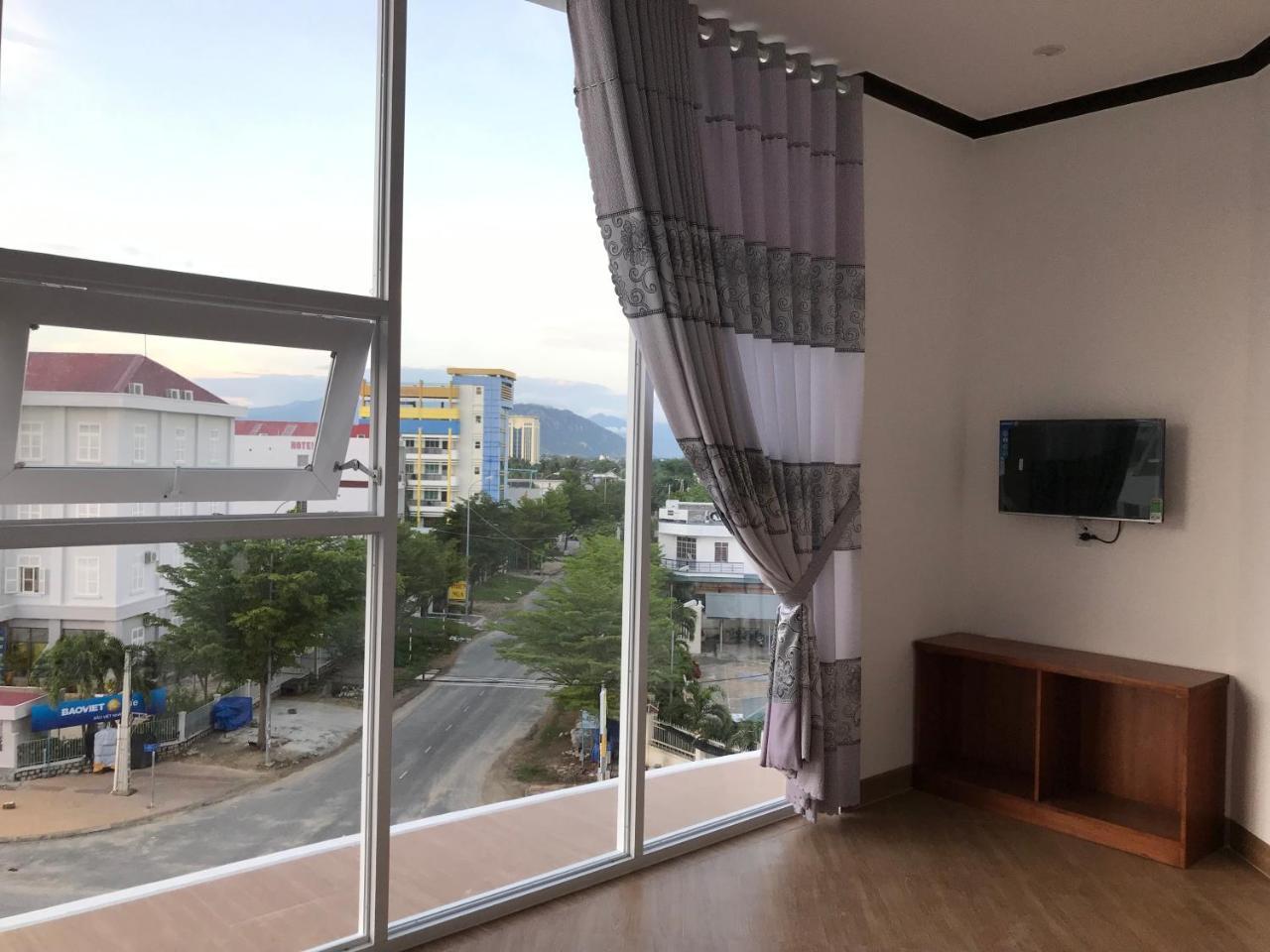 Hotel Hoang Dung Kinh Dinh Exteriör bild