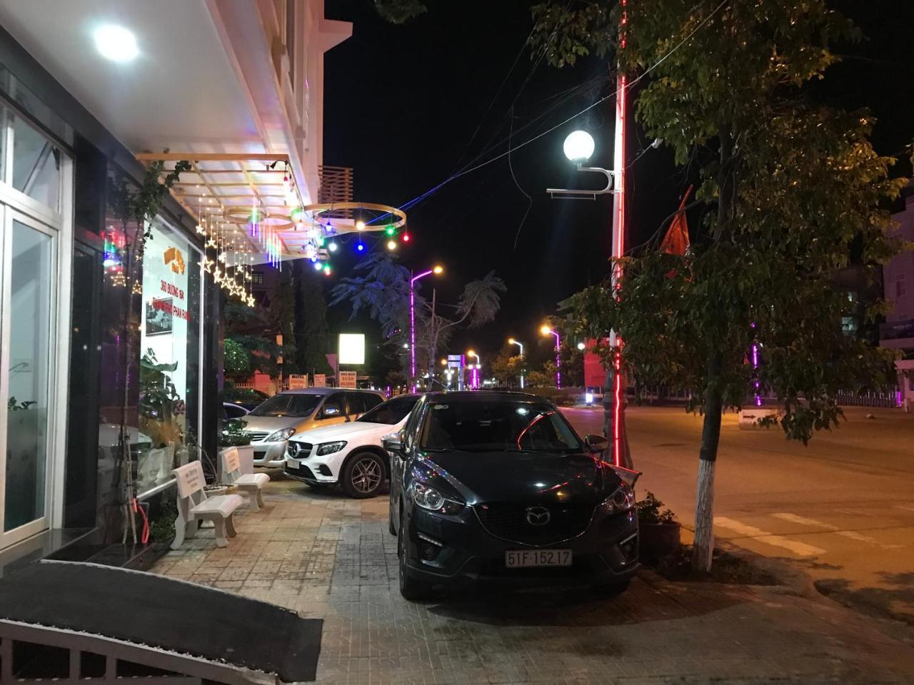 Hotel Hoang Dung Kinh Dinh Exteriör bild