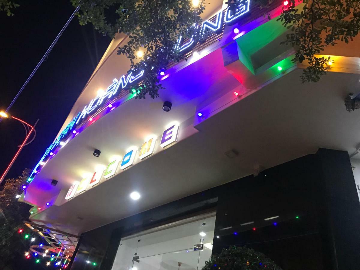 Hotel Hoang Dung Kinh Dinh Exteriör bild